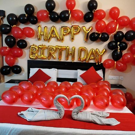 Goroomgo Blue Bell Bhubaneswar - Well Decorated Room -Wifi And Parking Facilities Available מראה חיצוני תמונה